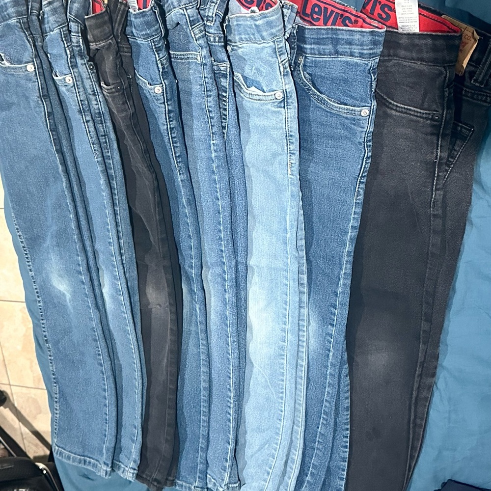 Levi's boy’s Jeans - Blue and Black bundle (8)